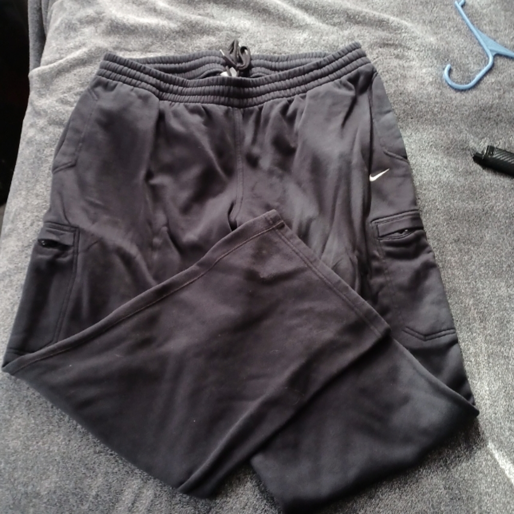 Mens Nike Cargo sweatpants